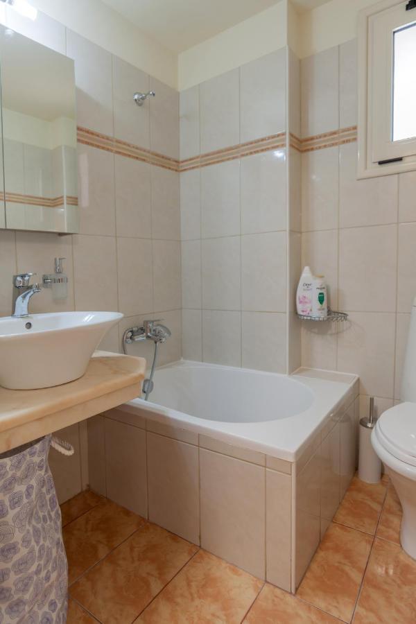 Stylish & Luxury Apartment - Self Check In - Free Parking Heraklion  Bagian luar foto